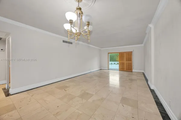 $3,100 | 100 Edgewater Drive, Unit 207, Coral Gables, FL 33133