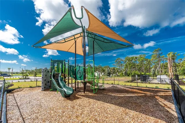 $268,900 | 8117 Shore Lake Drive, Englewood, FL 34224