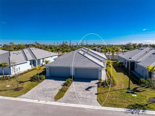 $268,900 | 8117 Shore Lake Drive, Englewood, FL 34224
