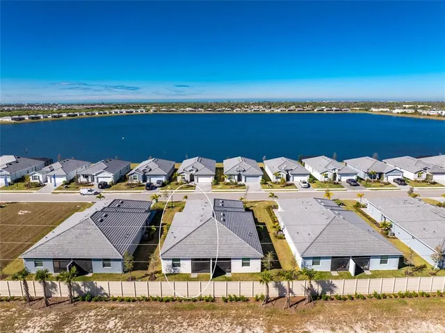 $268,900 | 8117 Shore Lake Drive, Englewood, FL 34224