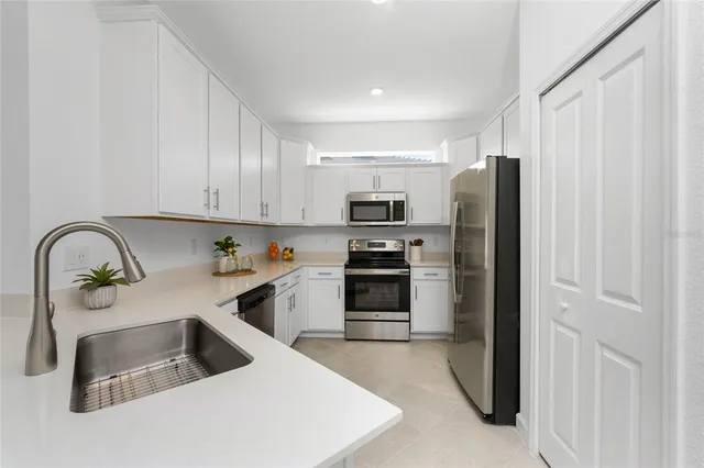 $268,900 | 8117 Shore Lake Drive, Englewood, FL 34224