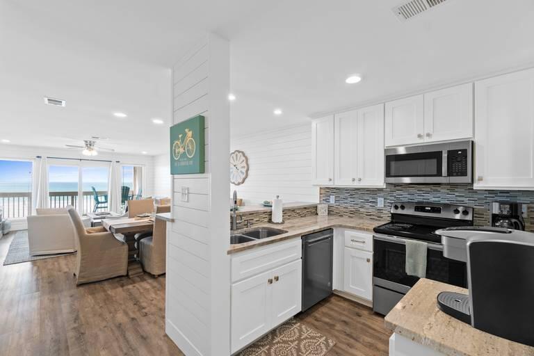 23011 Front Beach Road, Unit 16 Panama City Beach, FL 32413 - Photo 10 of 31 Ramsgate 16