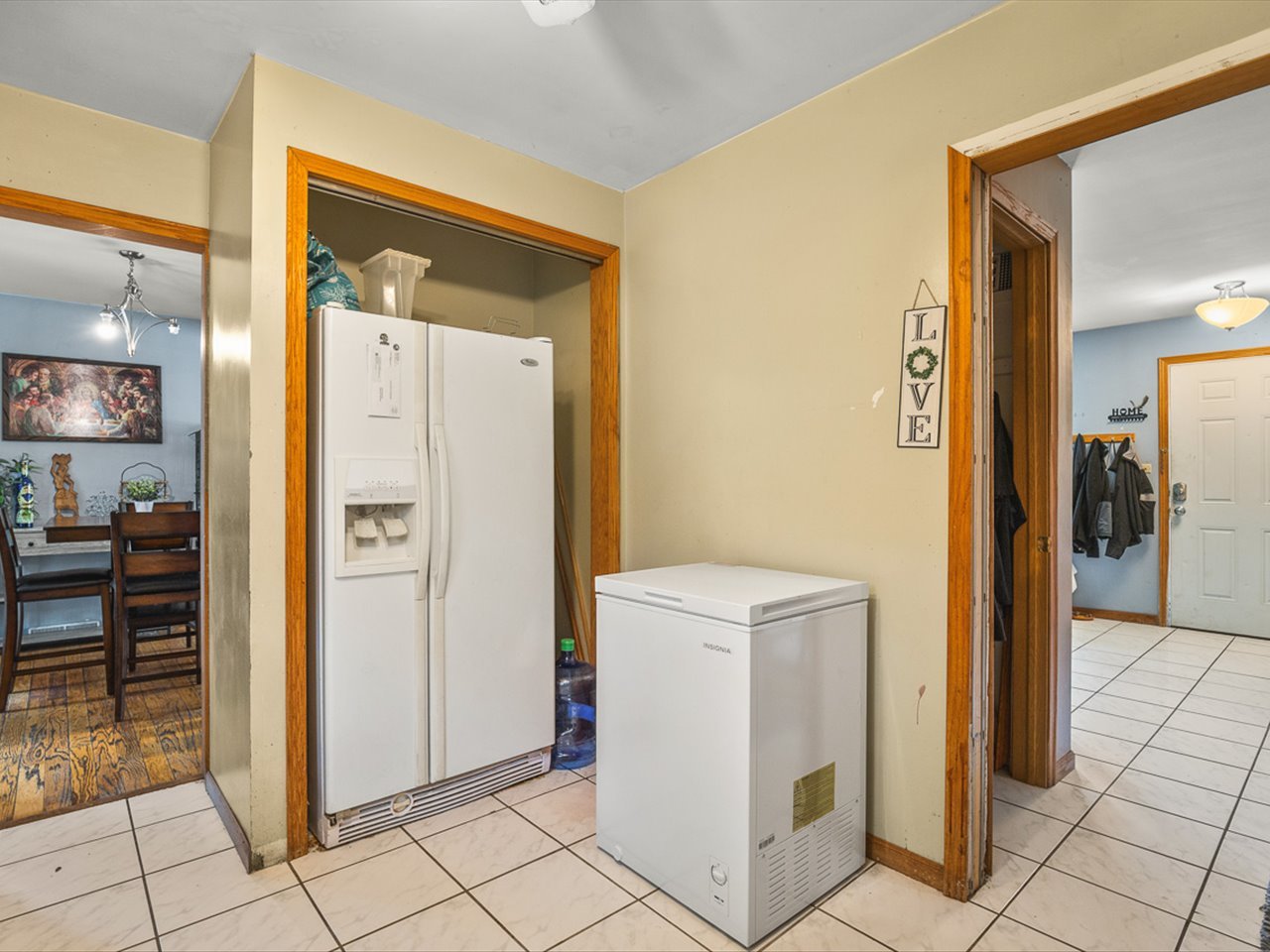 219 Walter Court Elgin, IL 60123 - Photo 11 of 36