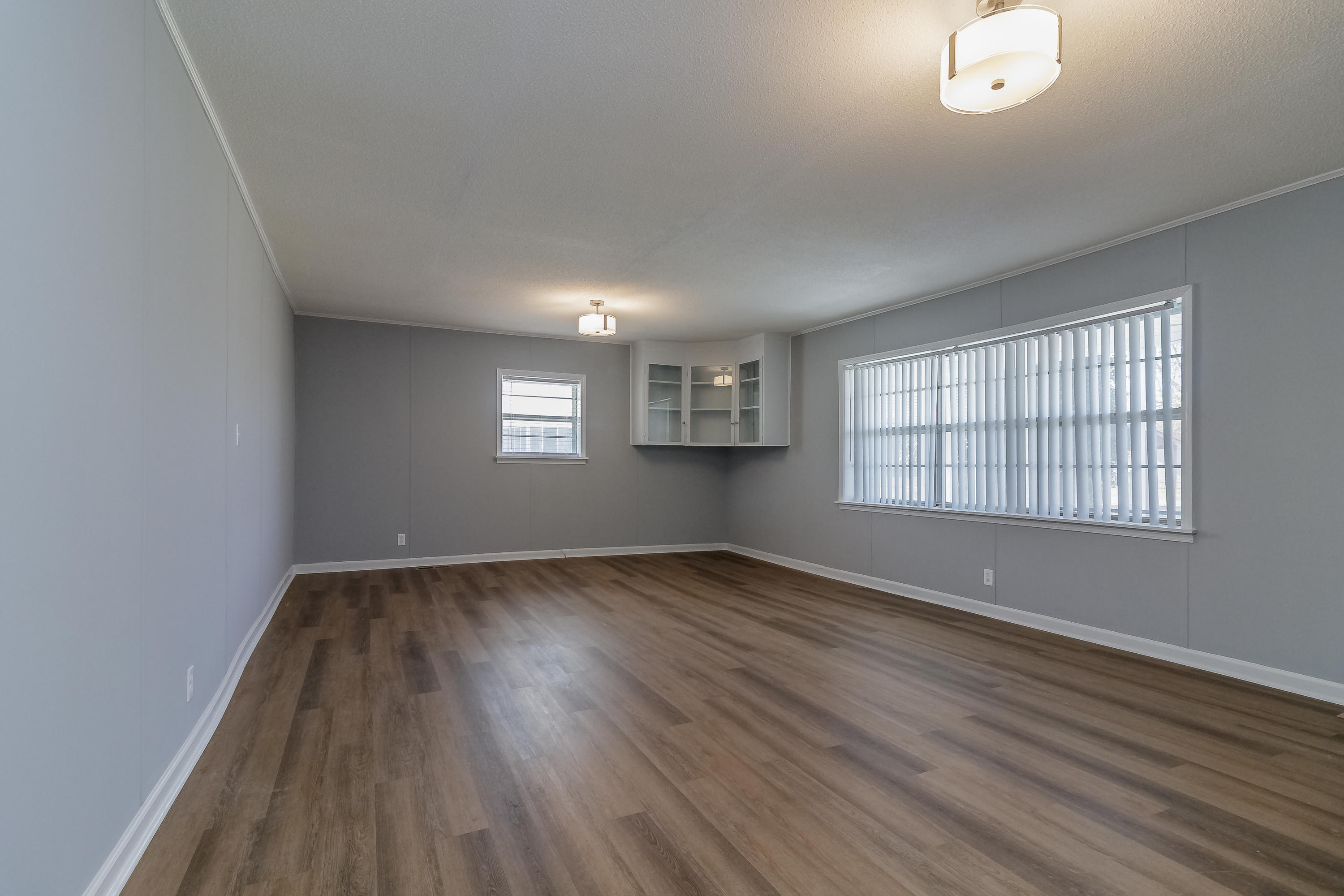 544 Thomas Road Trion, GA 30753 - Photo 7 of 43 Living Room