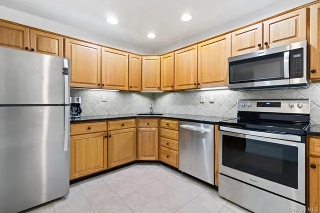 $499,000 | 148 Flintlock Way, Unit D, Yorktown Heights, NY 10598