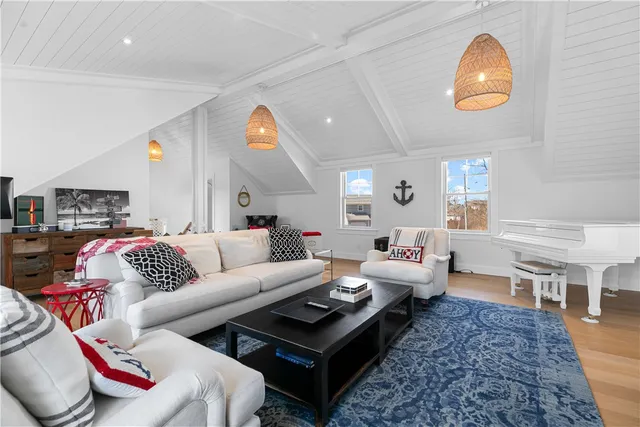 $44,000 | 250 Allston Avenue, Middletown, RI 02842