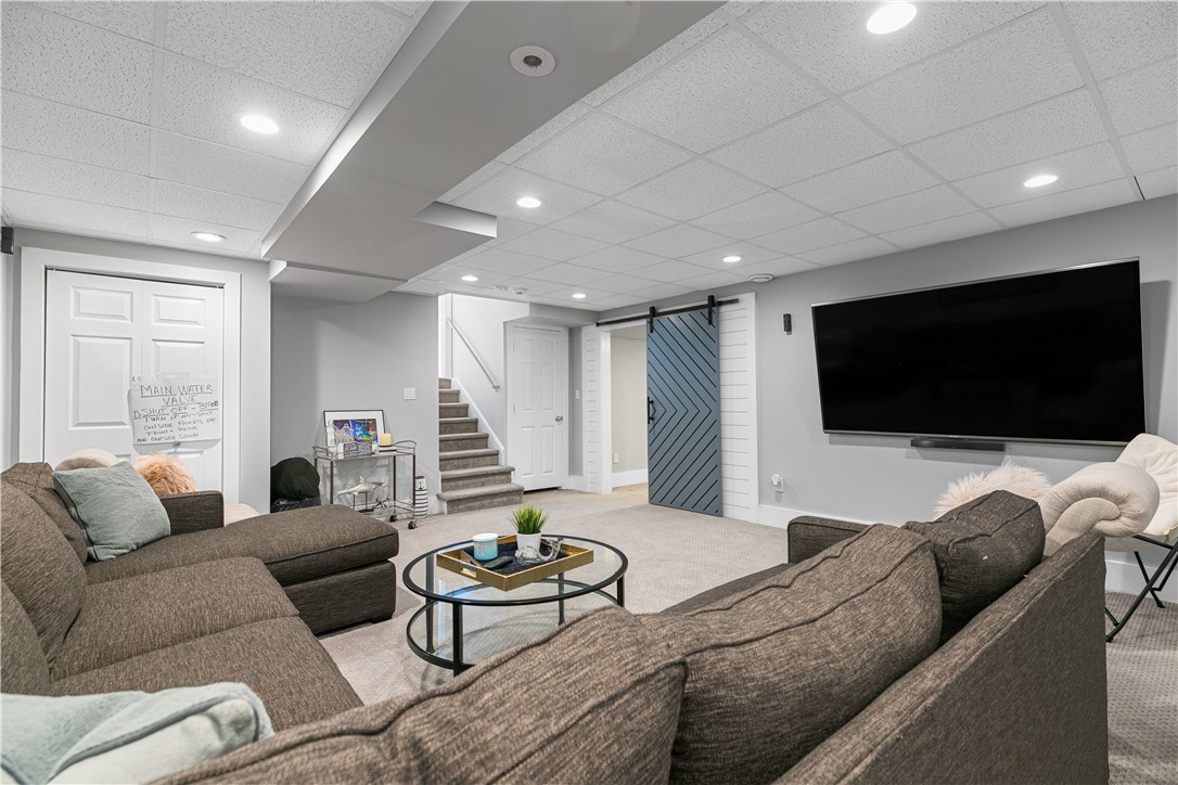 250 Allston Avenue Middletown, RI 02842 - Photo 33 of 41