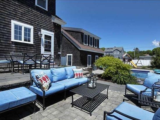 250 Allston Avenue Middletown, RI 02842 - Photo 38 of 41