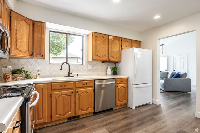 8956 South Golden Field Way Sandy, UT 84094 - Photo 14 of 46