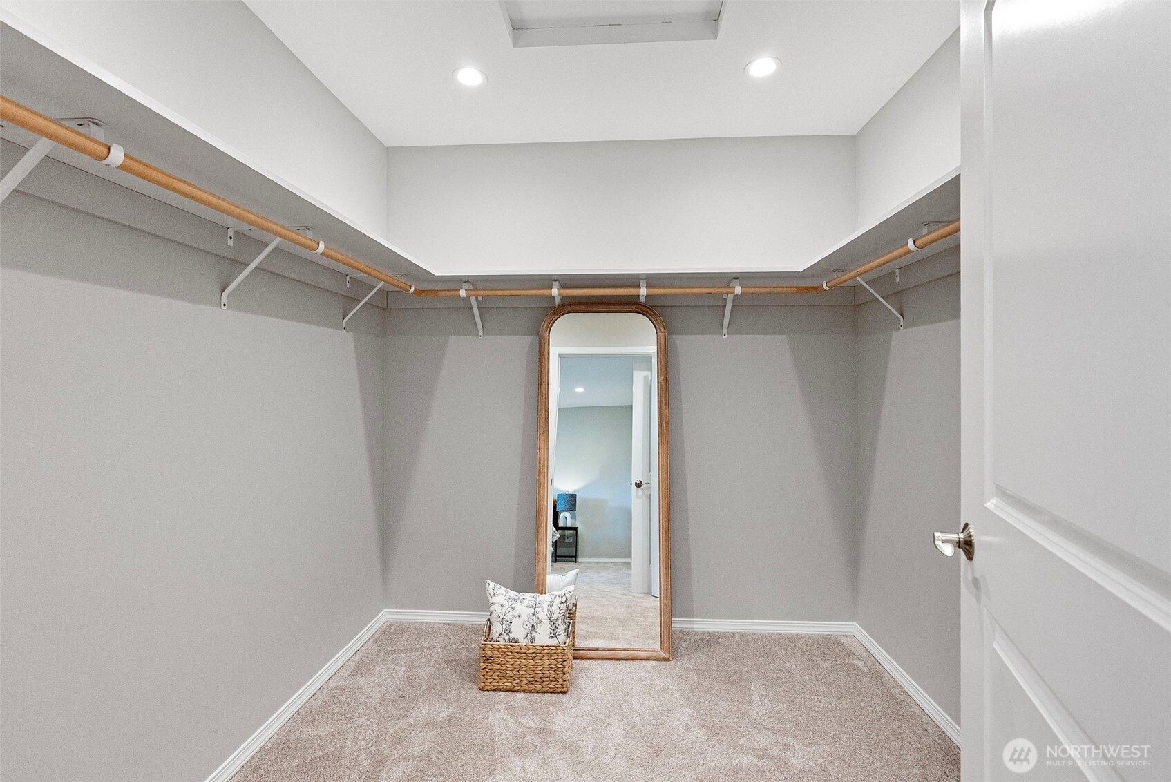 40 Northeast Eagle Crest Place Belfair, WA 98528 - Photo 15 of 27 a view of room