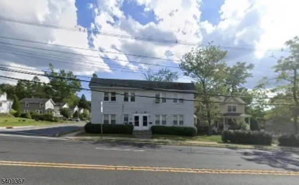 $2,350 | 227 West Mt Pleasant Avenue, Unit 1A, Livingston, NJ 07039