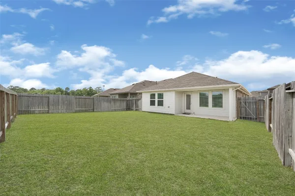 $1,950 | 2334 Spruce Clf Lane, Spring, TX 77373