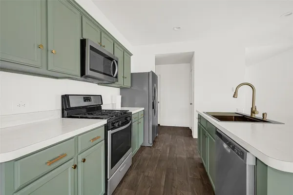 $1,950 | 2334 Spruce Clf Lane, Spring, TX 77373