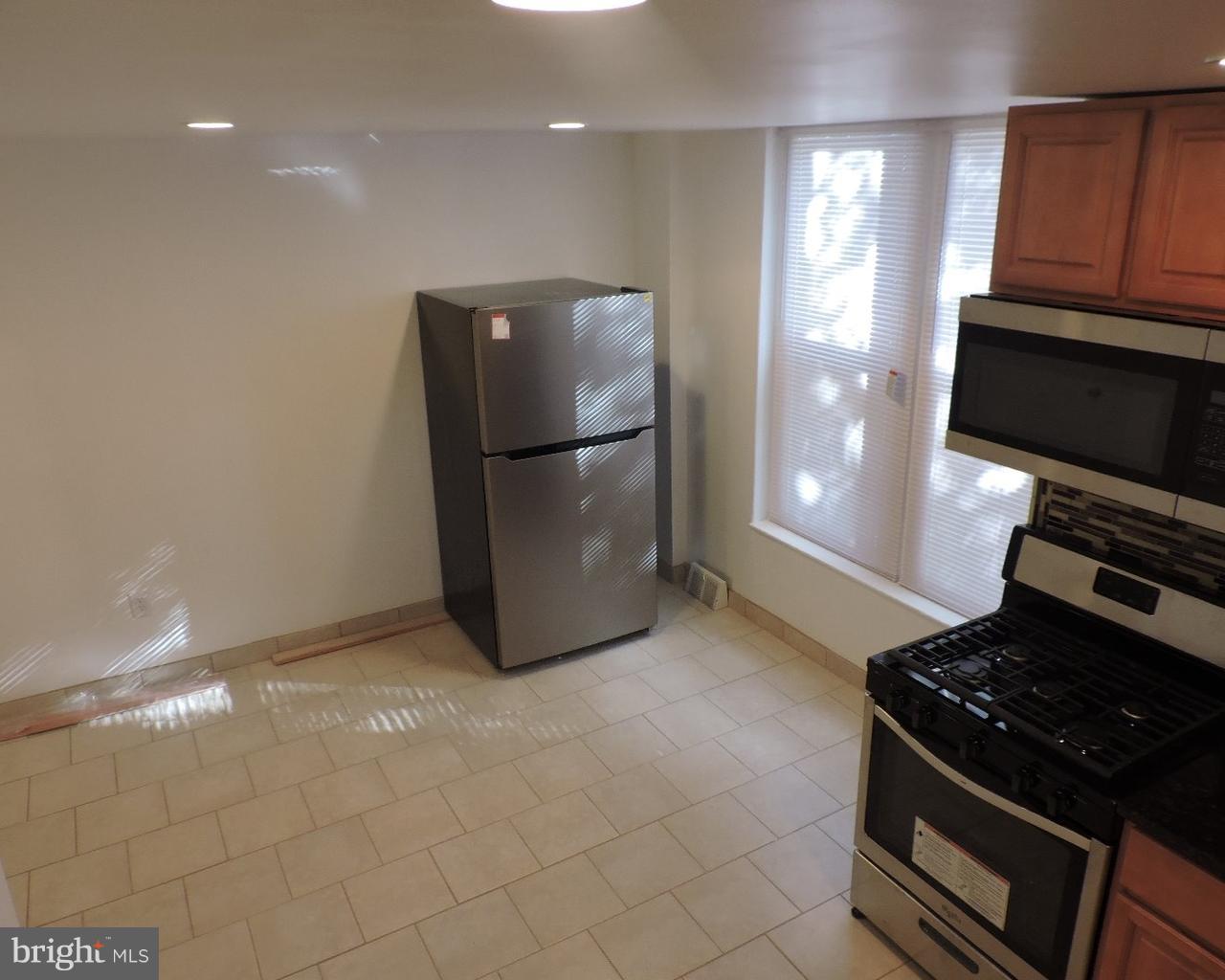 872 Wynnewood Road Philadelphia, PA 19151 - Photo 3 of 24 Gallery Image 3