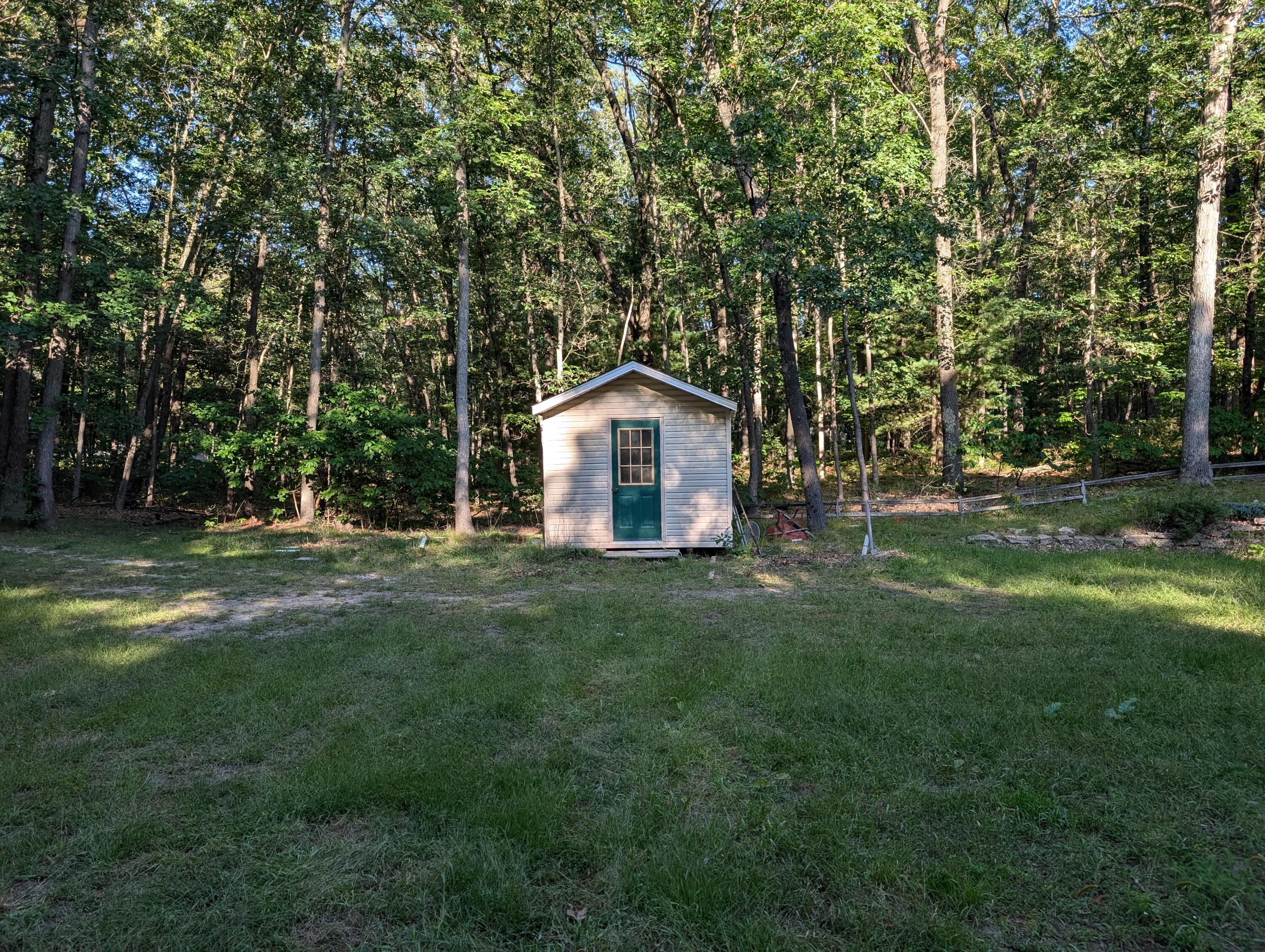 7265 Martin Road Fountain, MI 49410 - Photo 41 of 44 PXL_20240902_220812727