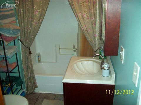 4304 North Belsay Road Flint, MI 48506 - Photo 6 of 8 20152665-5.JPG