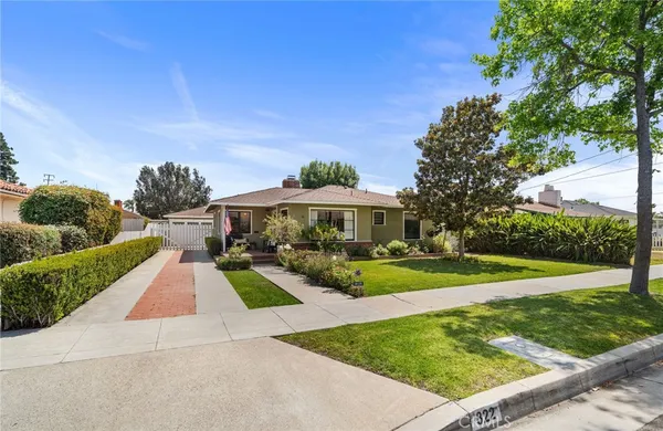 $1,150,000 | 822 East Walnut Avenue, Orange, CA 92866