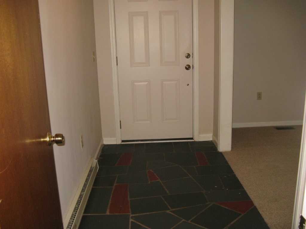 204 Timber Lane Anderson, SC 29621 - Photo 3 of 20 Gallery Image 3