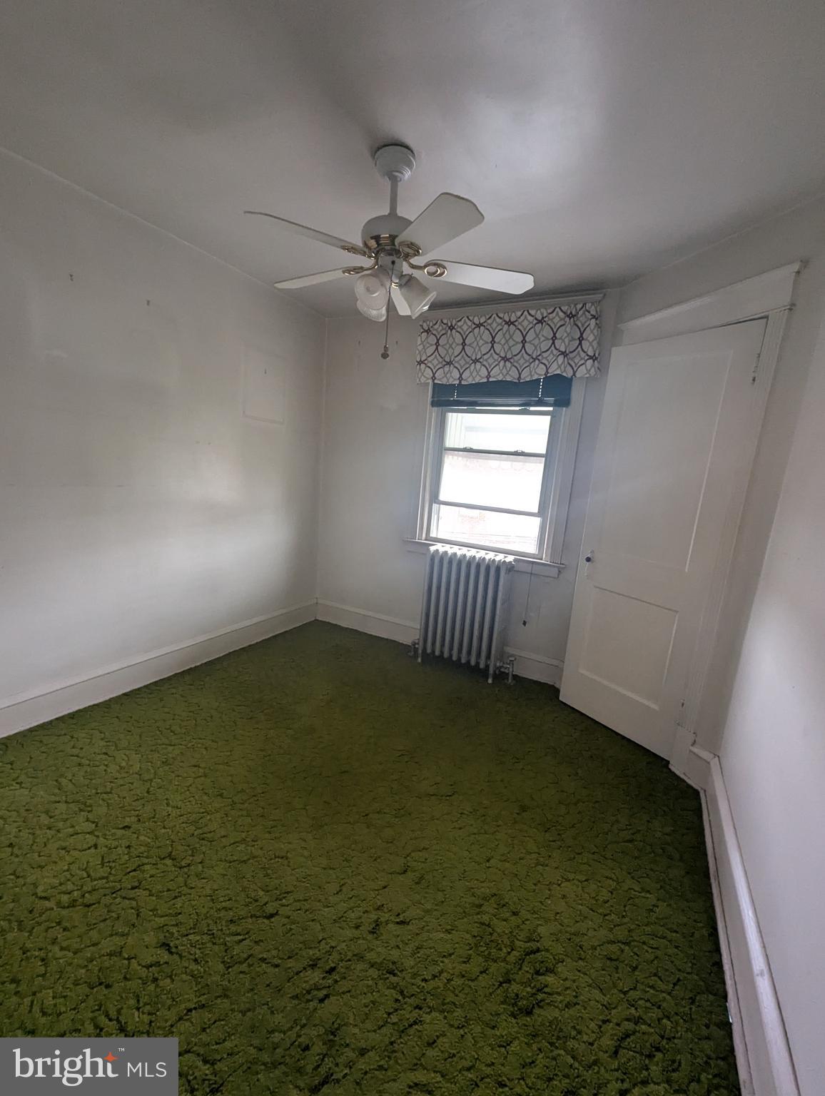 445 Millbank Road Upper Darby, PA 19082 - Photo 15 of 29