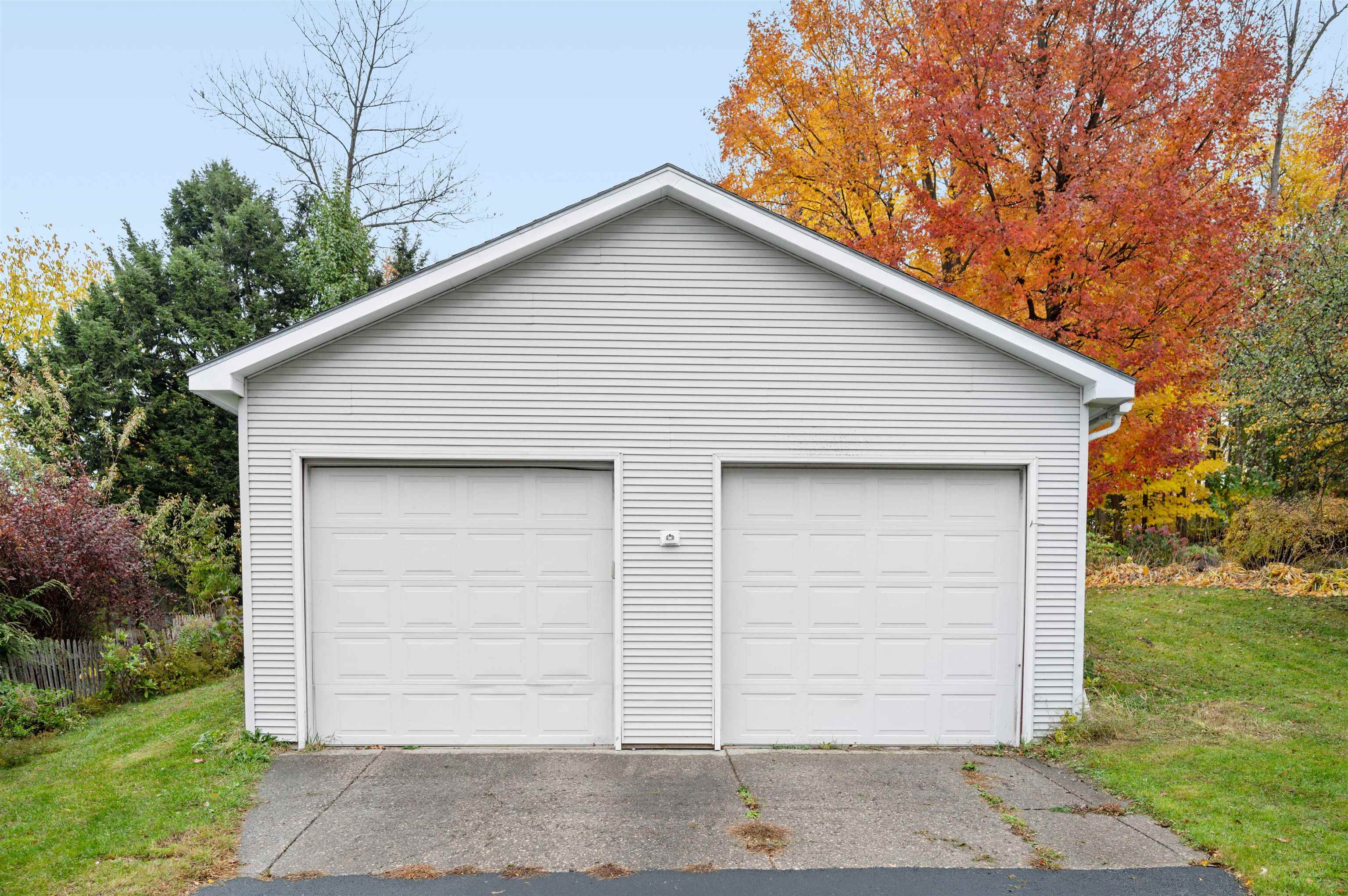 126 Foster Street Burlington, VT 05401 - Photo 5 of 38