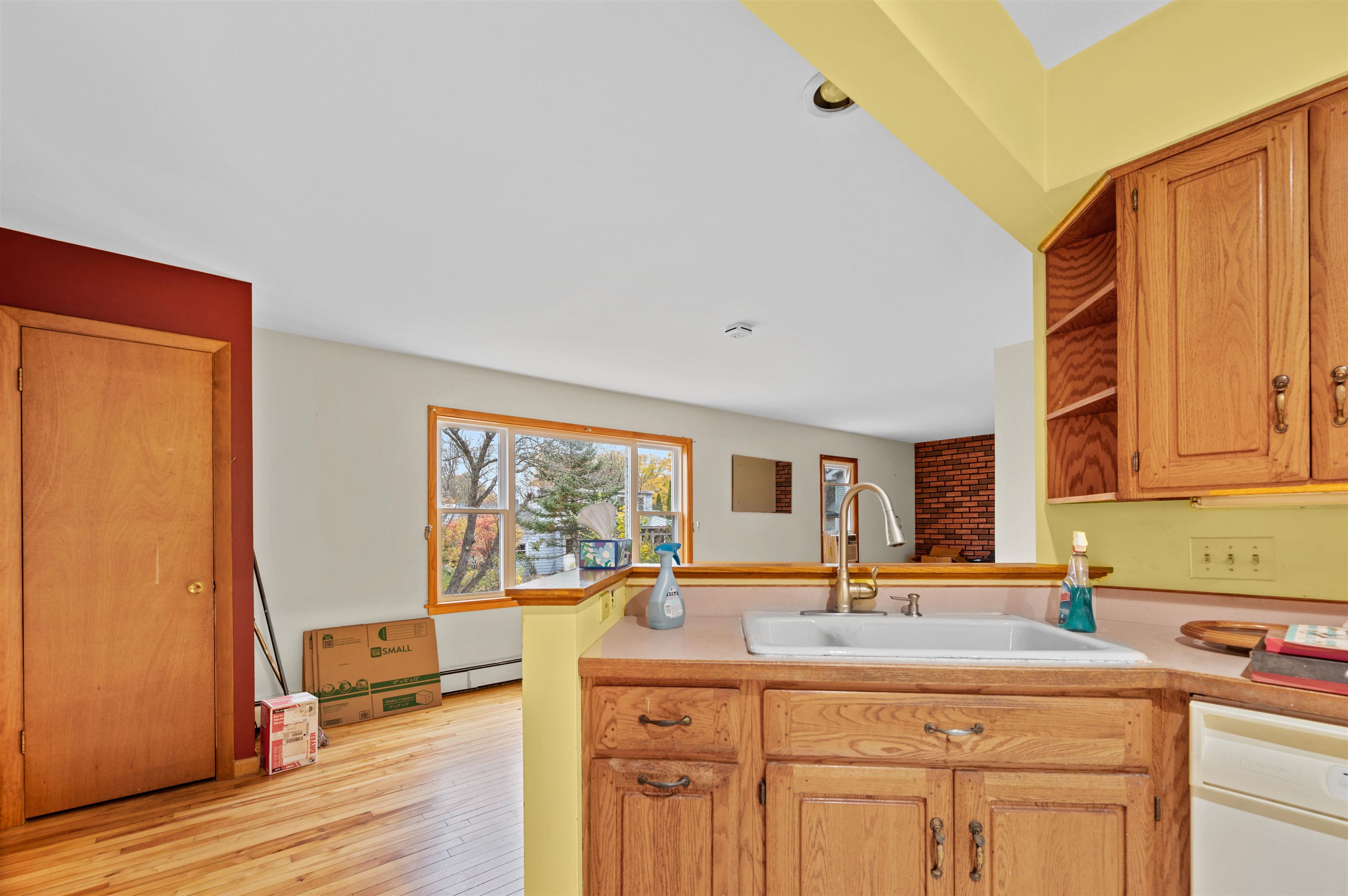 126 Foster Street Burlington, VT 05401 - Photo 10 of 38