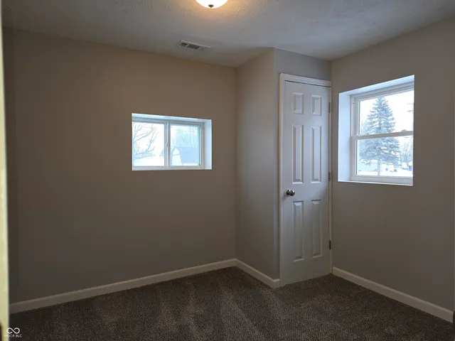 $135,000 | 904 Moriseni Avenue, Shelbyville, IN 46176