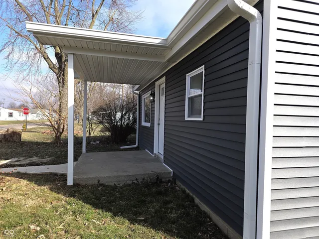 $135,000 | 904 Moriseni Avenue, Shelbyville, IN 46176