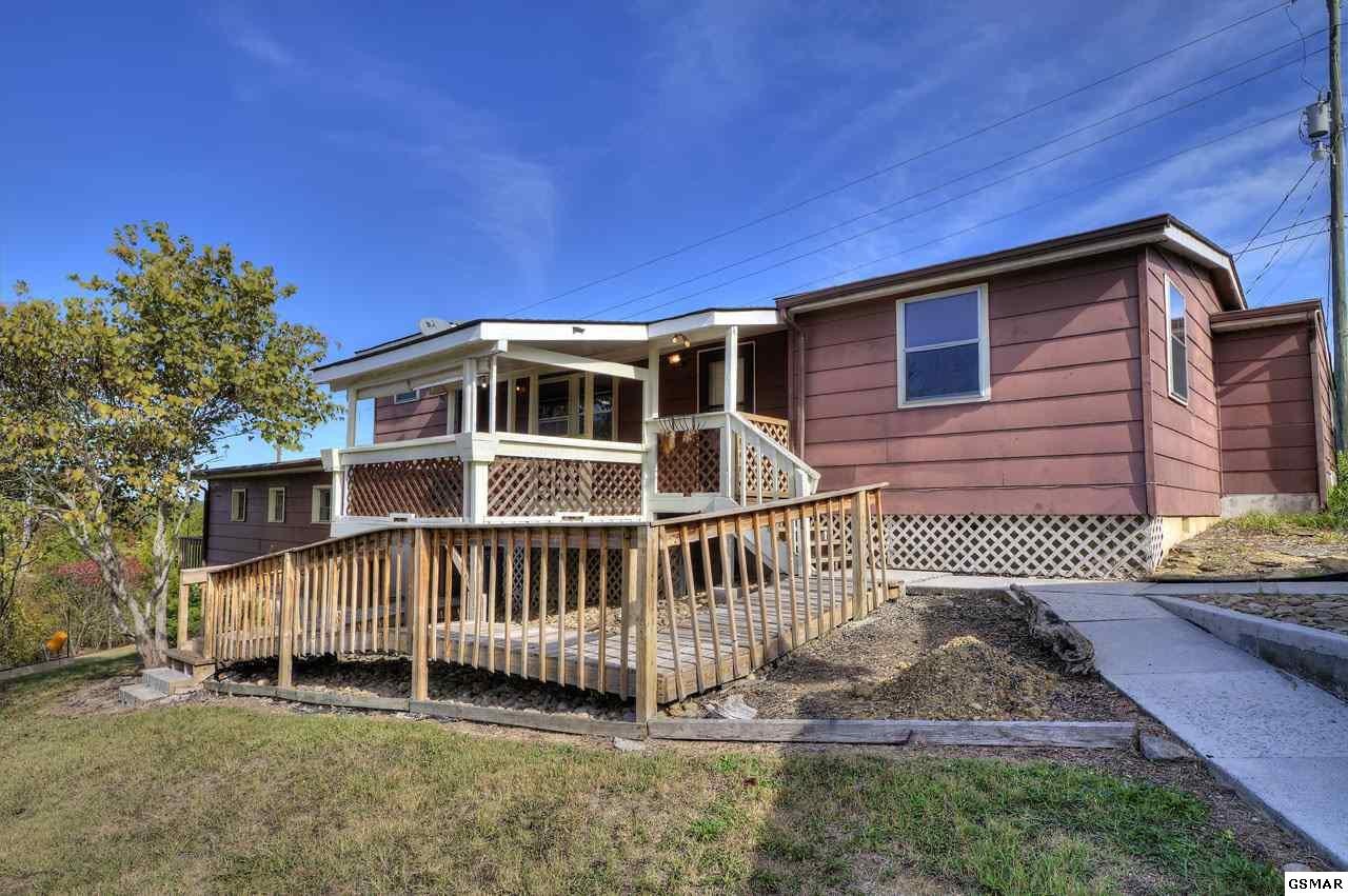 1505 Parrotts Chapel Road Sevierville, TN 37876 - Photo 5 of 36