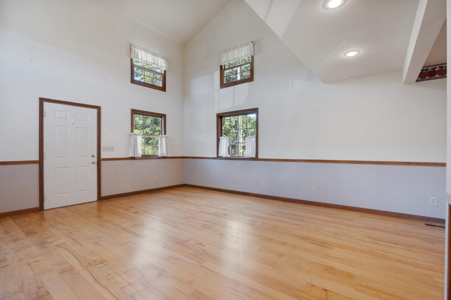 10083 Bridge Street Metamora, IN 47030 - Photo 9 of 53