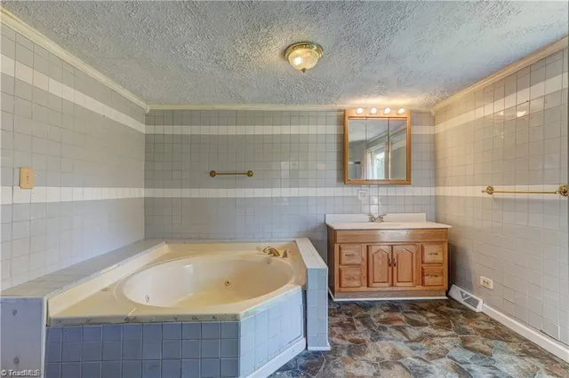 $1,950 | 211 Boaz Road, Ruffin, NC 27326