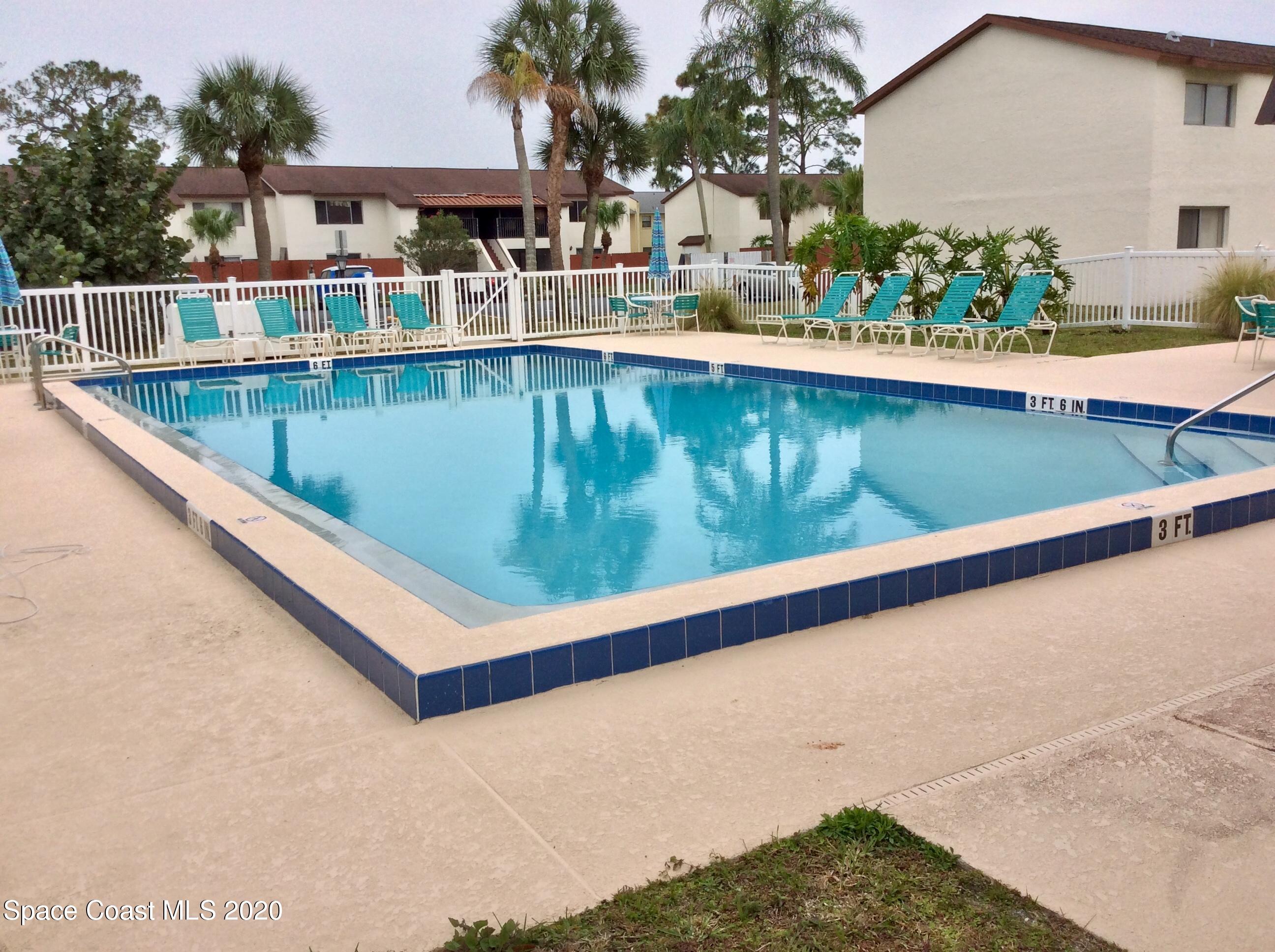 748 Ridge Club Drive Melbourne, FL 32934 - Photo 2 of 22 18