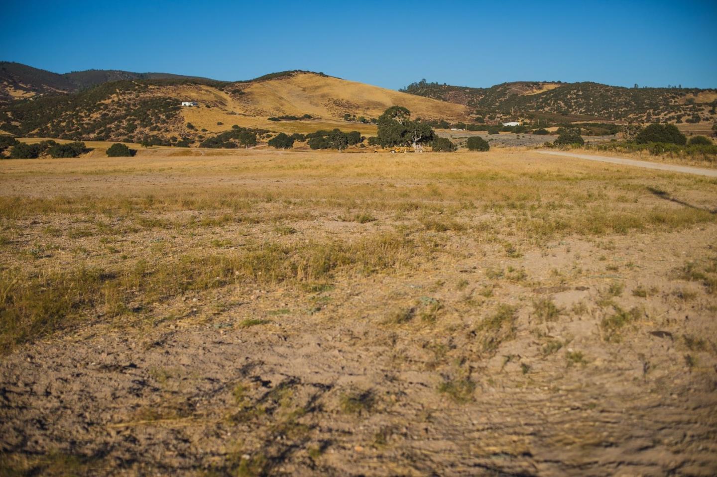 68351 Jolon Road Bradley, CA 93426 - Photo 2 of 6