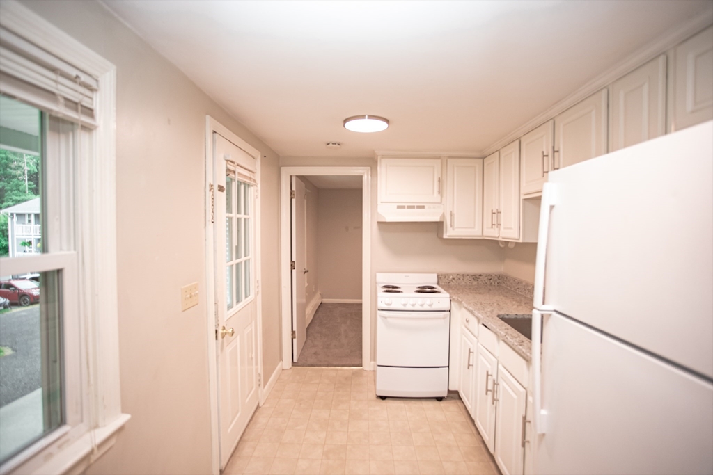 1229 Main Street, Unit E Holden, MA 01520 - Photo 4 of 11