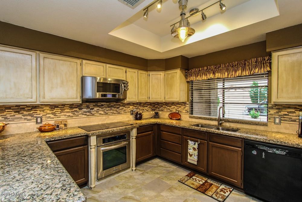 4342 East Dry Creek Road Phoenix, AZ 85044 - Photo 7 of 30 IMG_9639