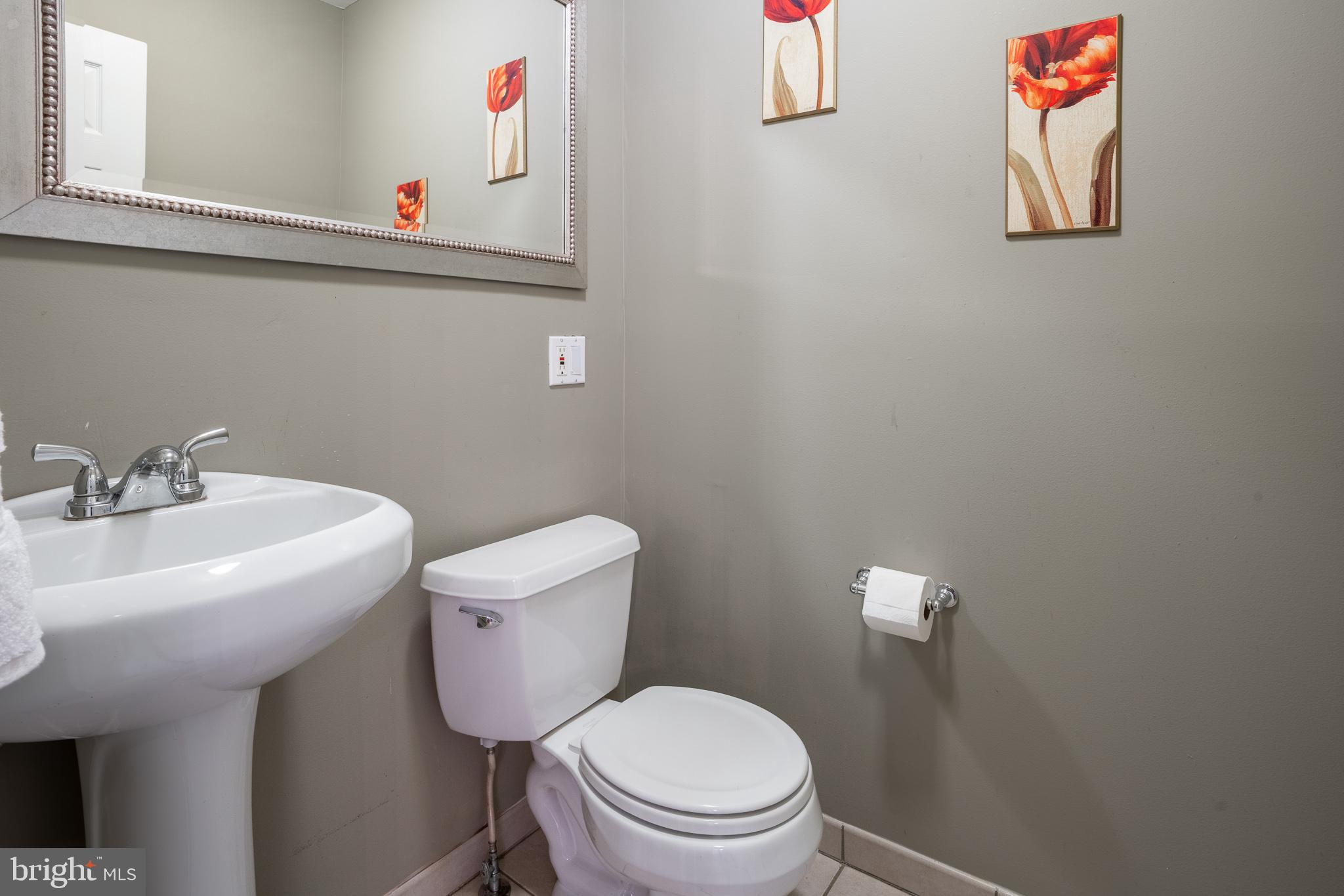 321 King Road West Chester, PA 19380 - Photo 14 of 21 Powder Room
