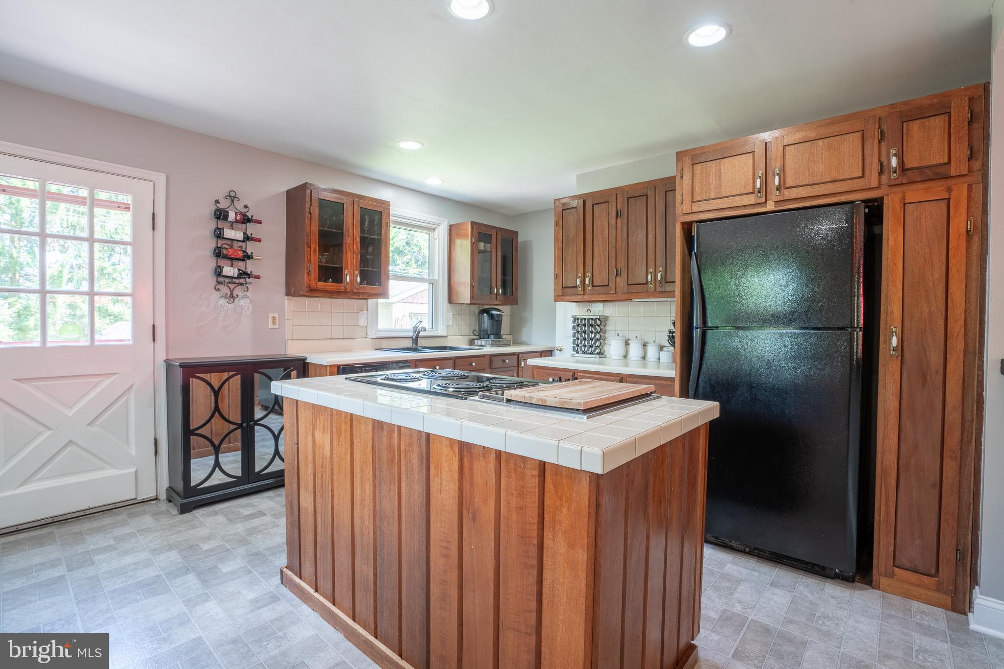 321 King Road West Chester, PA 19380 - Photo 7 of 21 Kitchen
