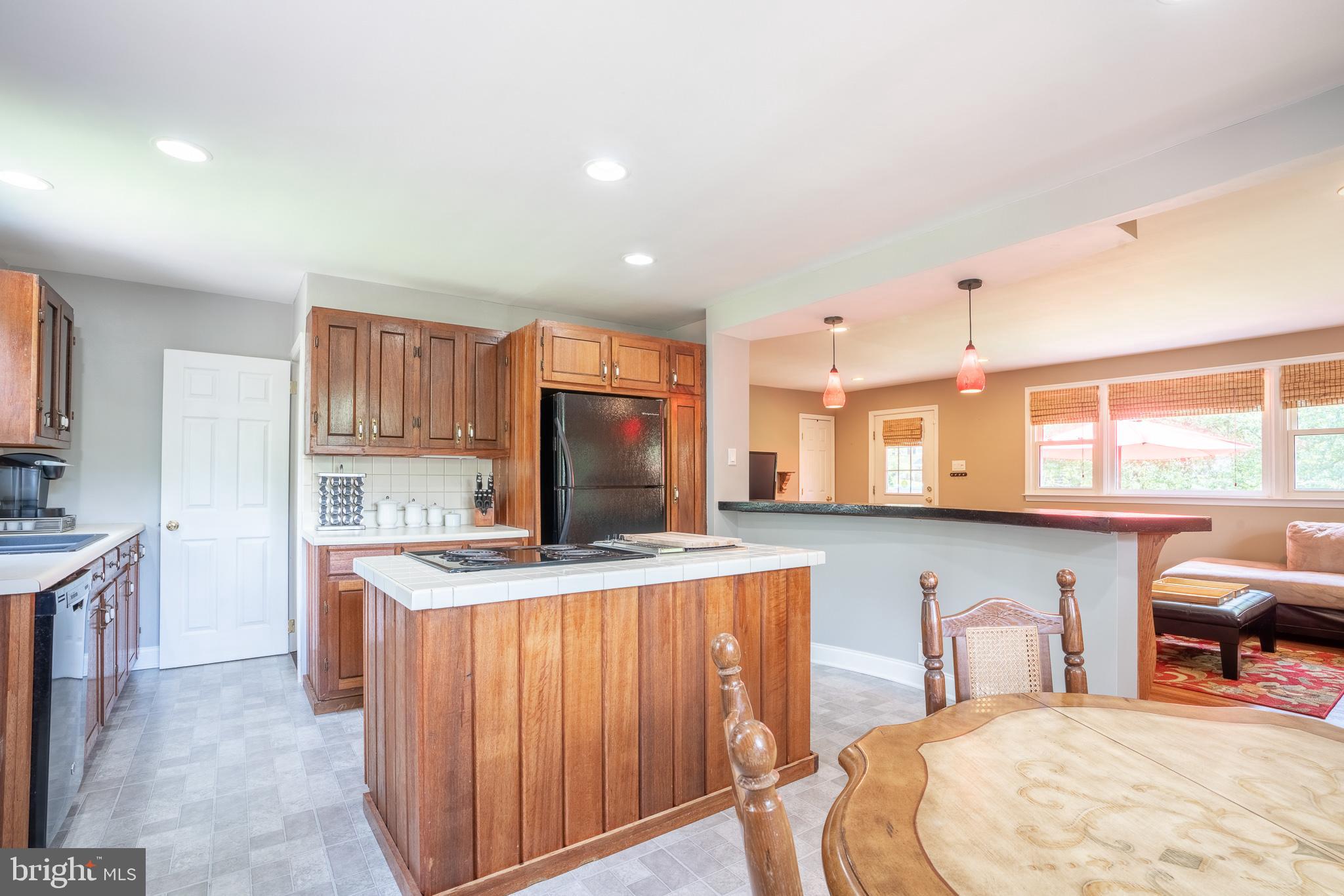 321 King Road West Chester, PA 19380 - Photo 8 of 21 Kitchen