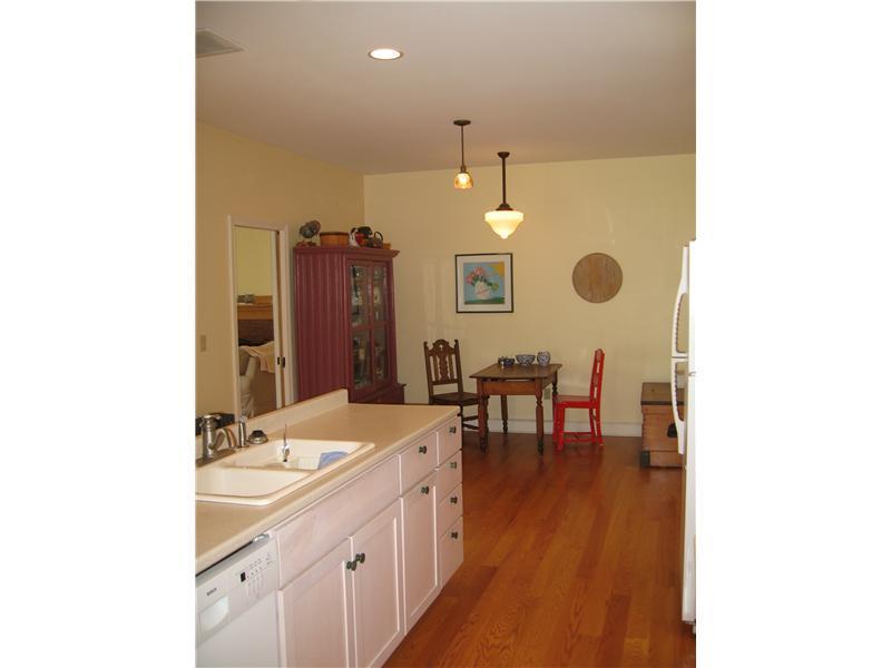 50 Ogunquit Road Cape Neddick, ME 03902 - Photo 9 of 15 Kitchen.