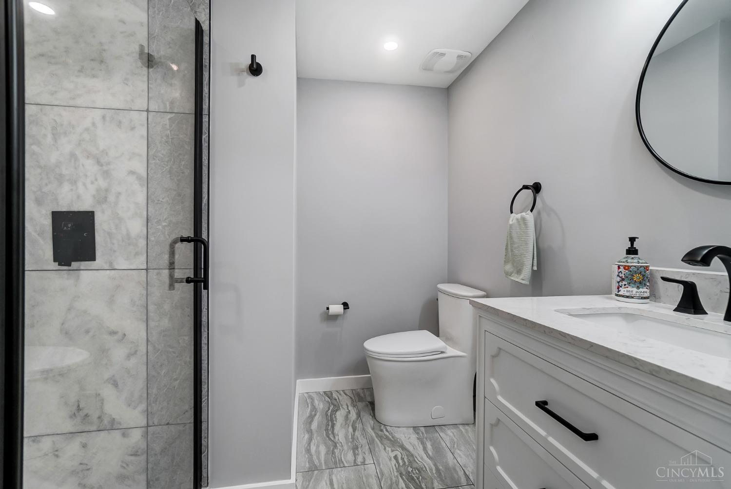 1014 Celestial Street Cincinnati, OH 45202 - Photo 33 of 47