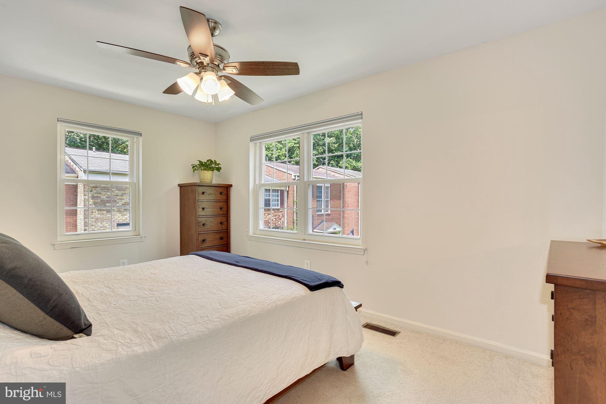 2286 Gunsmith Square Reston, VA 20191 - Photo 17 of 36 Second Floor Owners Suite