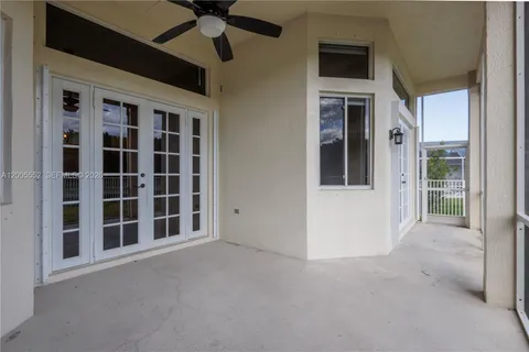 a view of an entrance of the house