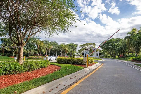 $5,650 | 849 Crestview Circle, Weston, FL 33327