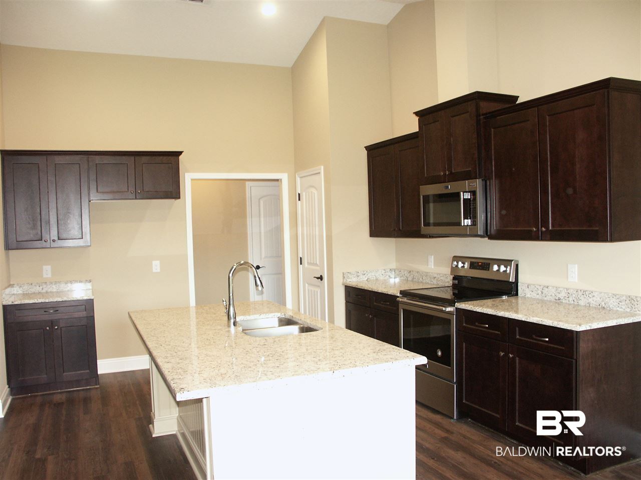 32710 Arbor Ridge Circle Lillian, AL 36549 - Photo 8 of 27 Custom Cabinets