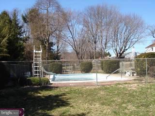 116 Holly Road Southampton, PA 18966 - Photo 2 of 6 Gallery Image 2