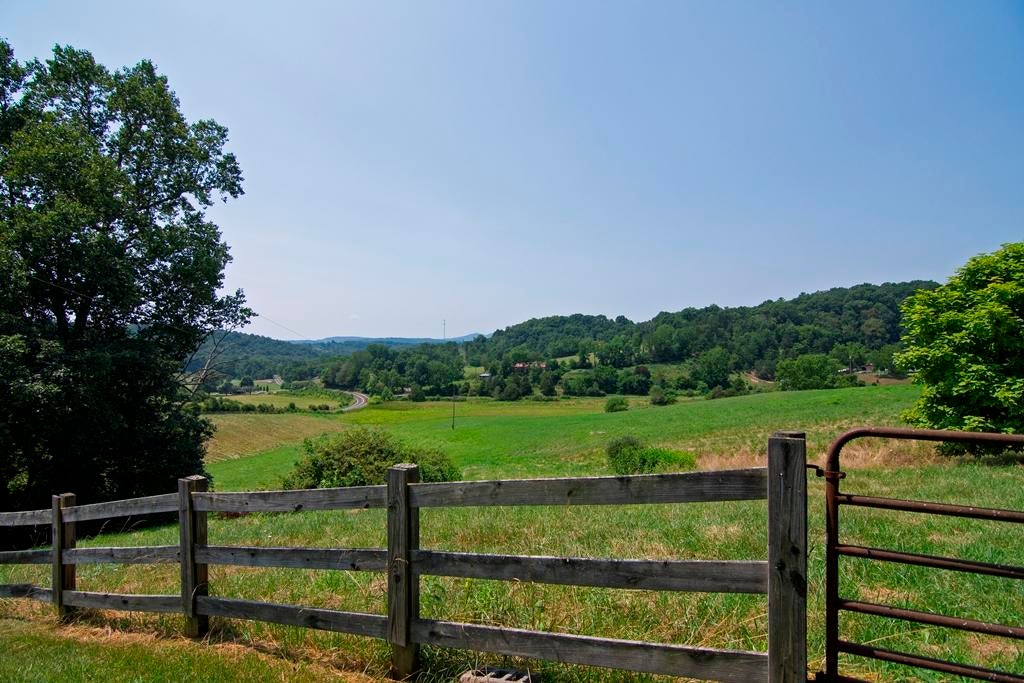 35 Co Route Forest Hill, WV 24935 - Photo 88 of 151 Gallery Image 88