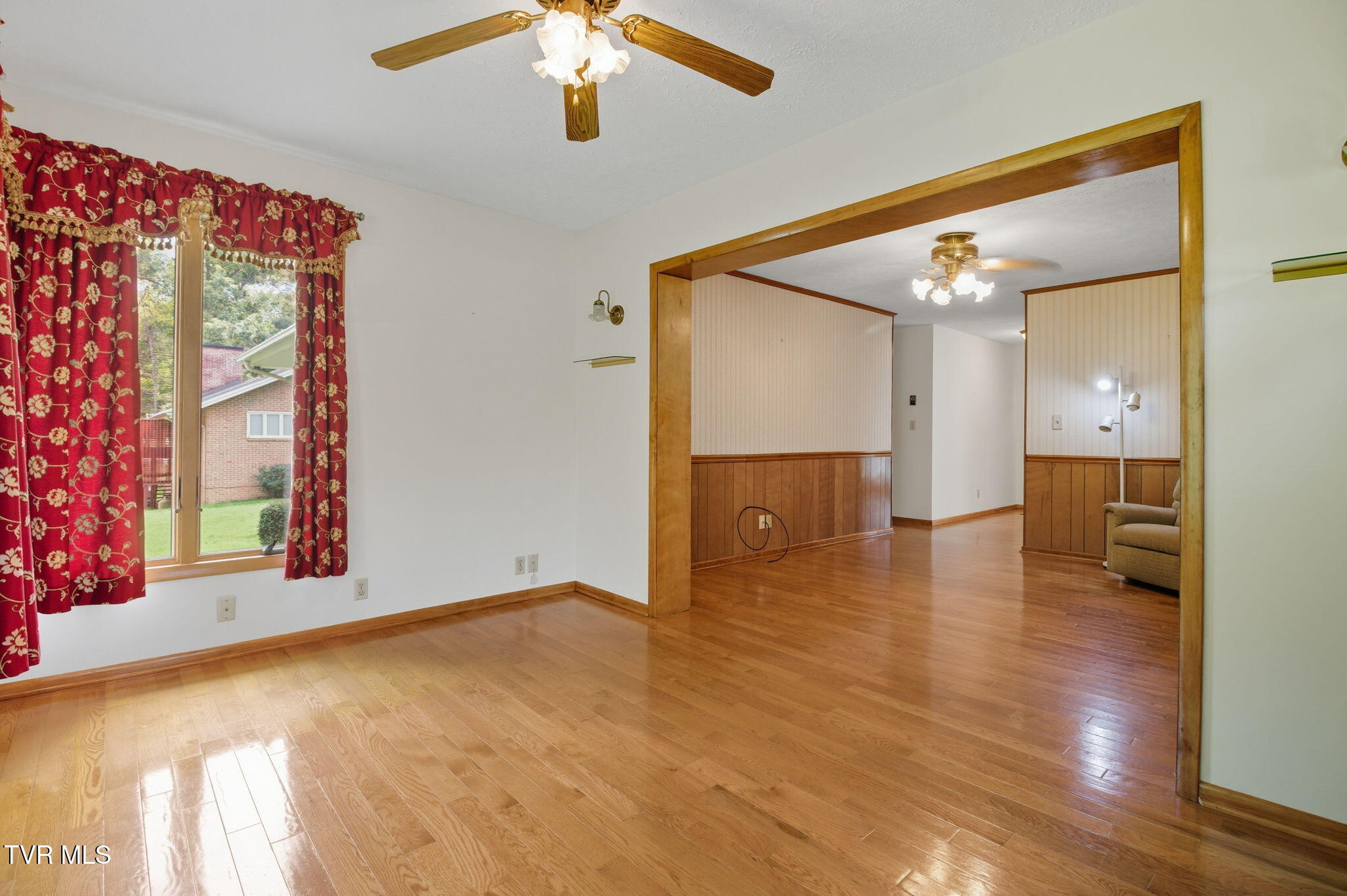 4001 Leaning Pine Road Kingsport, TN 37660 - Photo 12 of 45 11-web-or-mls-DZ3A5213