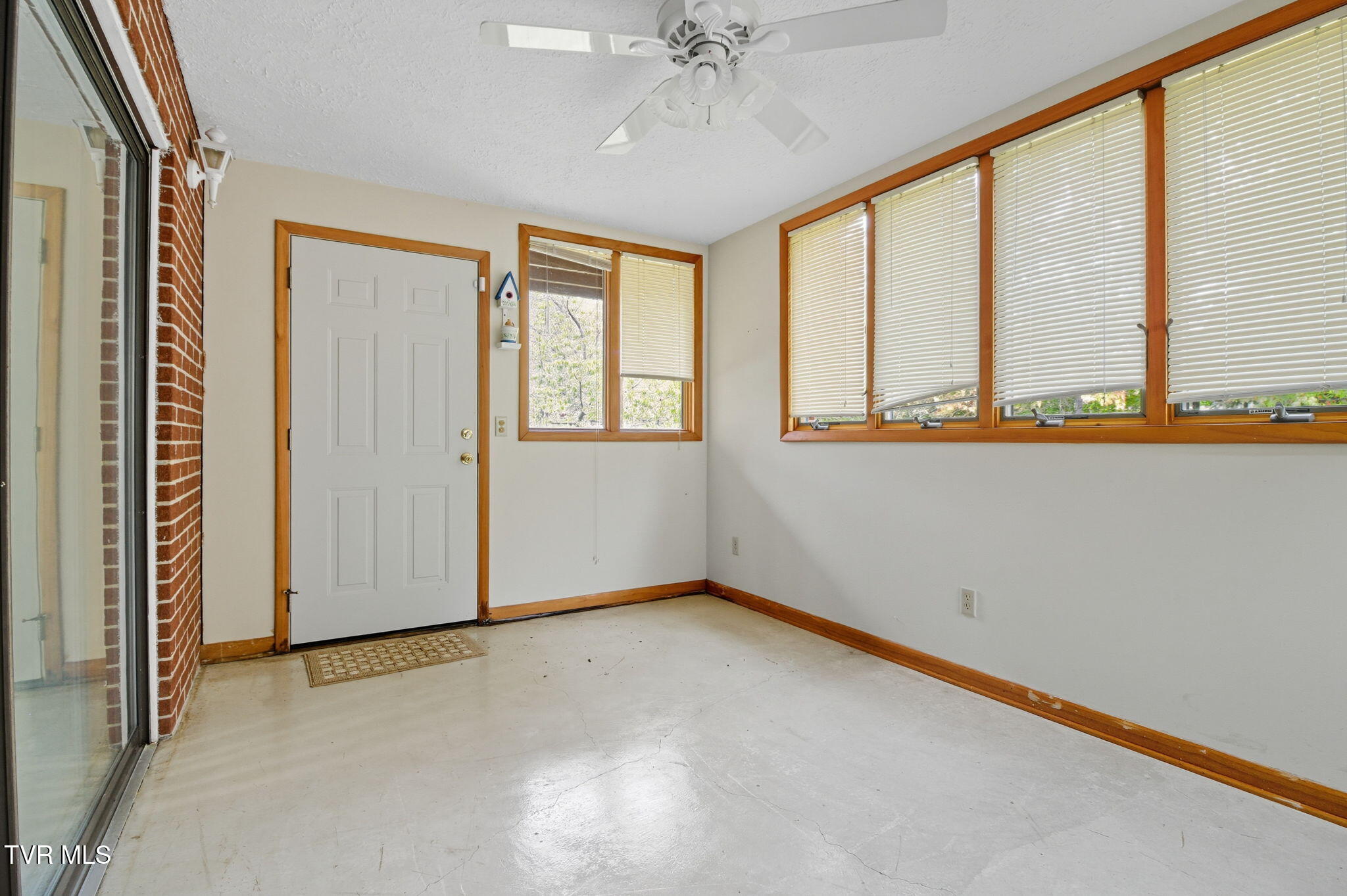 4001 Leaning Pine Road Kingsport, TN 37660 - Photo 30 of 45 28-web-or-mls-DZ3A5289