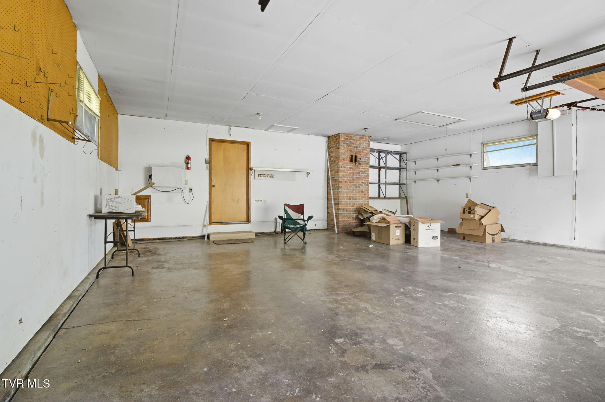 4001 Leaning Pine Road Kingsport, TN 37660 - Photo 31 of 45 29-web-or-mls-DZ3A5293