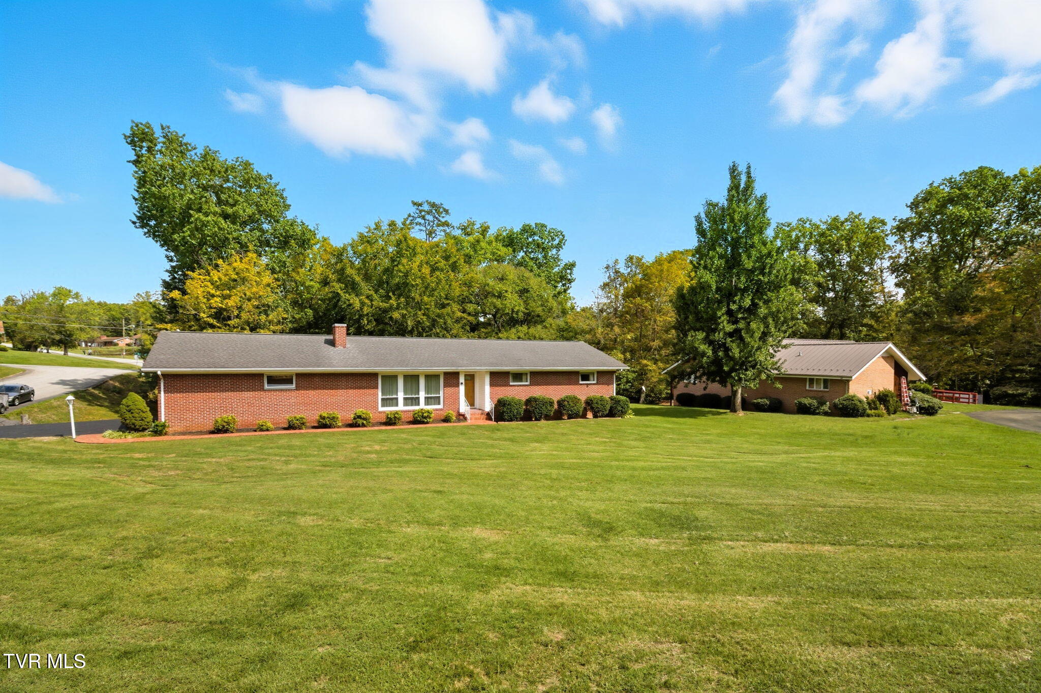 4001 Leaning Pine Road Kingsport, TN 37660 - Photo 32 of 45 30-web-or-mls-DZ3A5297