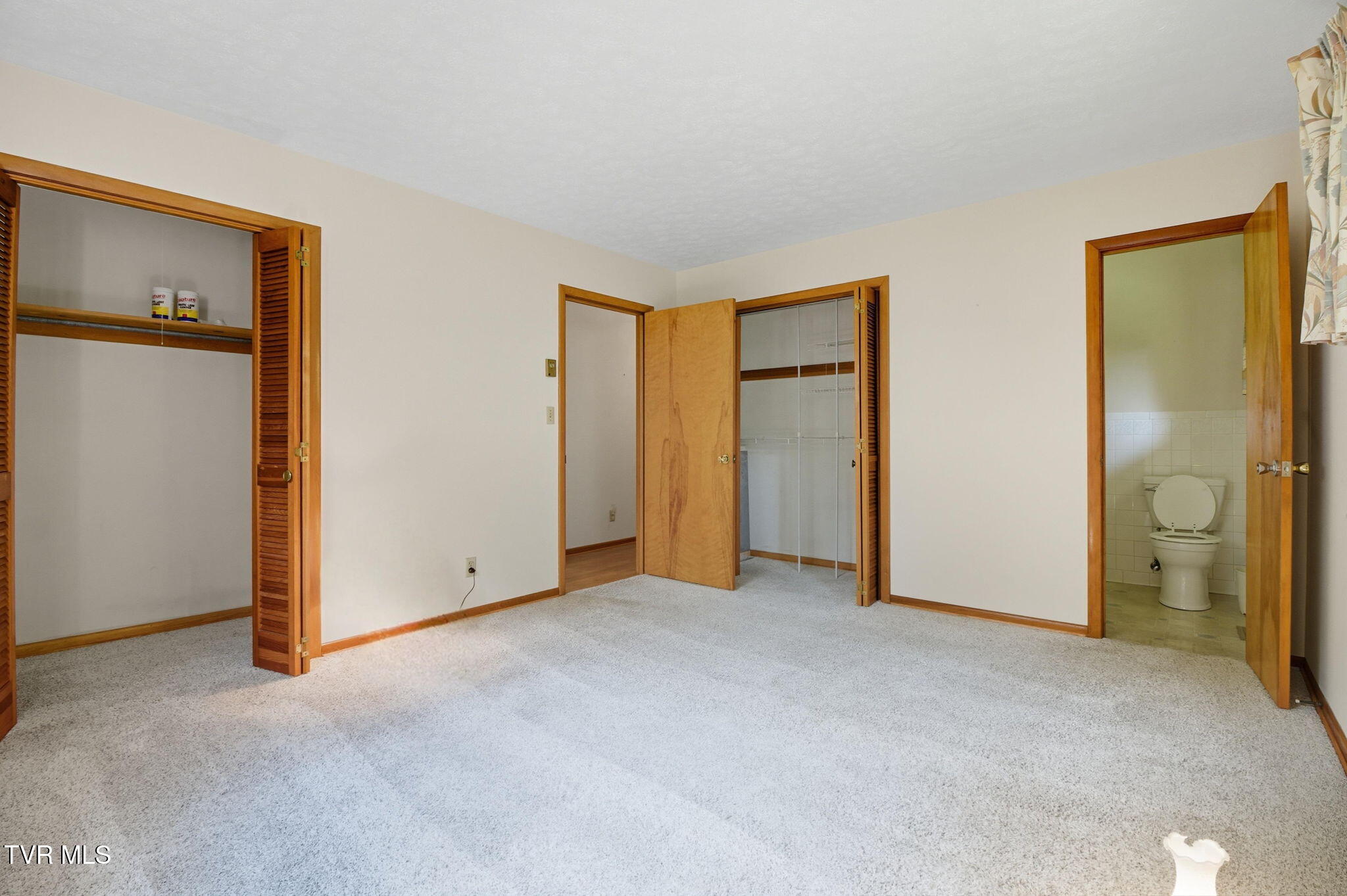 4001 Leaning Pine Road Kingsport, TN 37660 - Photo 43 of 45 42-web-or-mls-DZ3A5241_autoremove_624404